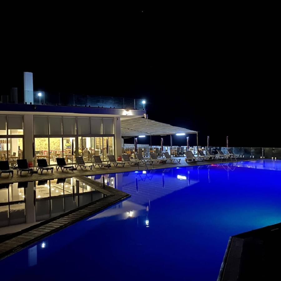 Burhan'S Hotel Rizokarpaso Exterior photo