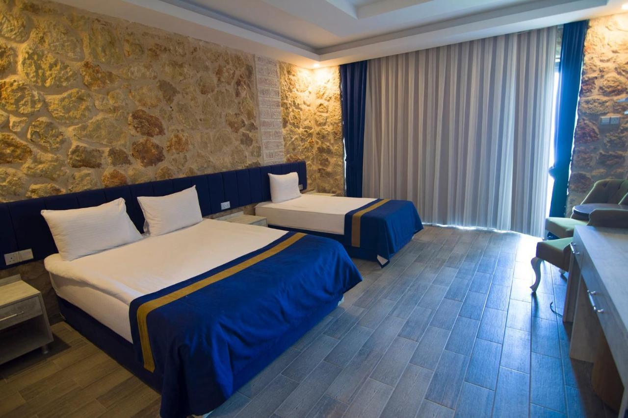 Burhan'S Hotel Rizokarpaso Exterior photo