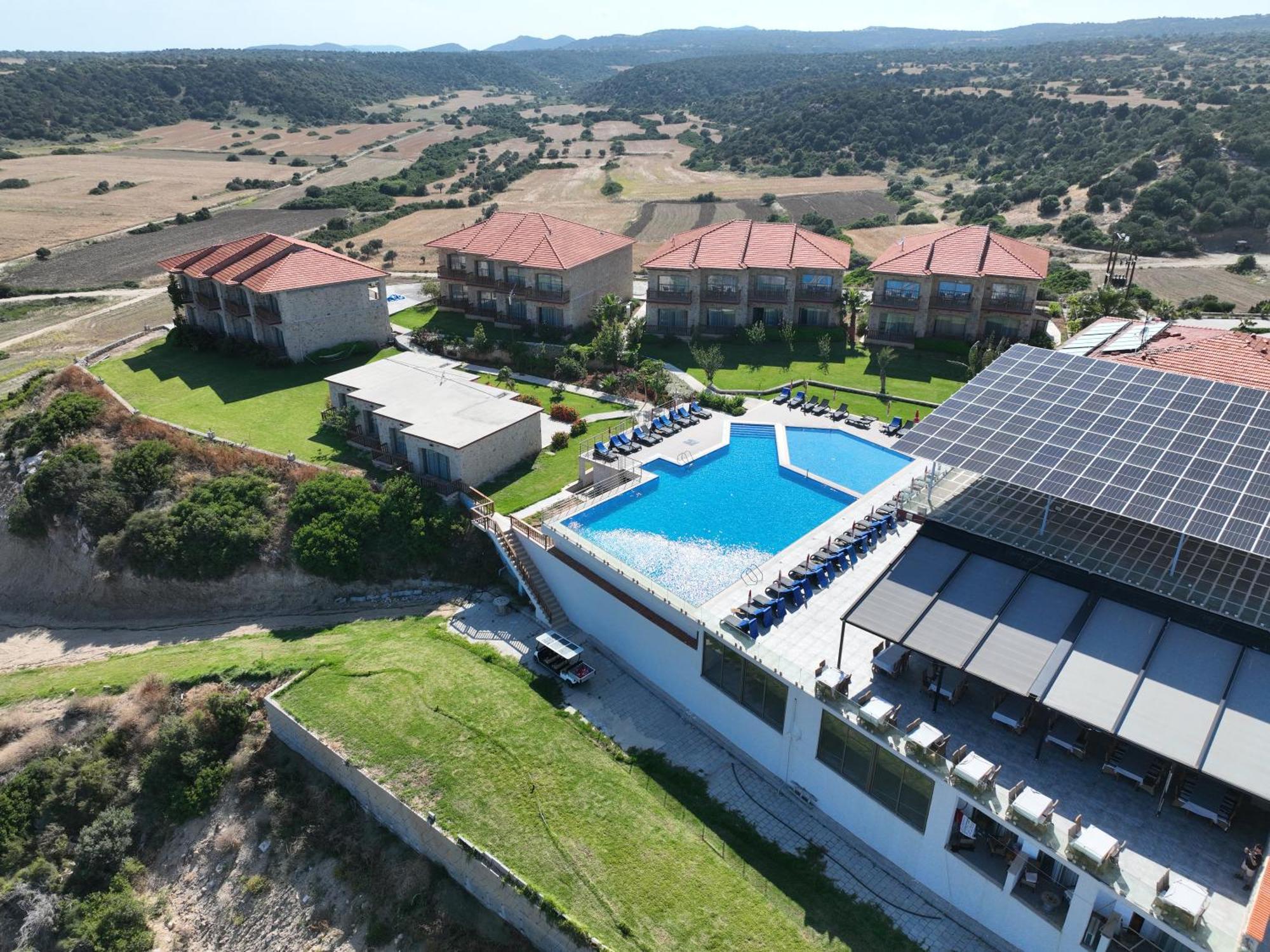 Burhan'S Hotel Rizokarpaso Exterior photo