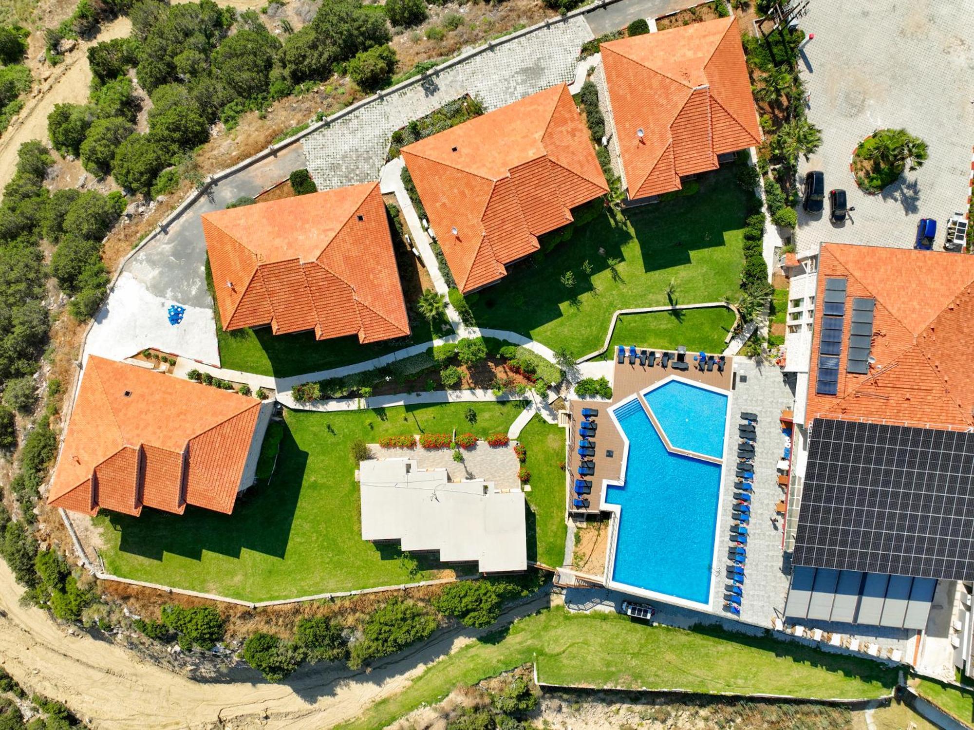 Burhan'S Hotel Rizokarpaso Exterior photo